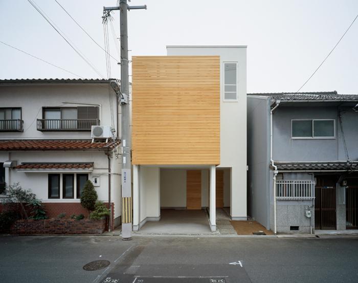 狭小地に3階建ての家 建築家紹介センター