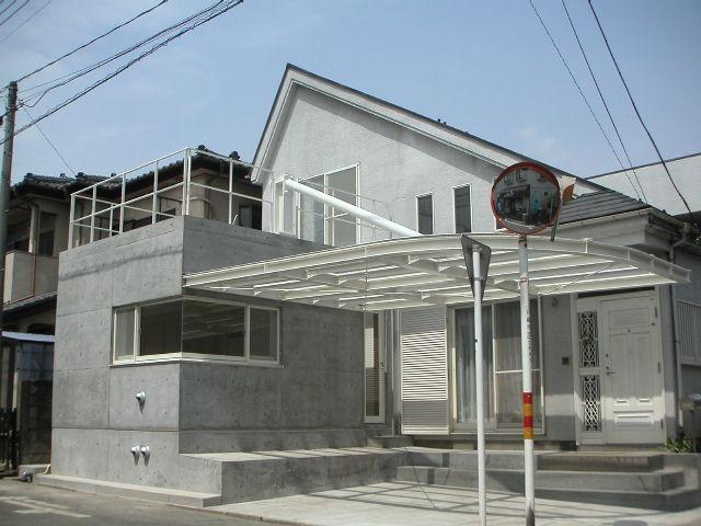 コンクリートの音楽スタジオ増築u2026ガレージに浮いた屋根～川越の家 http 